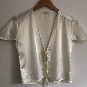Brandy Melville John Galt cropped tie up blouse